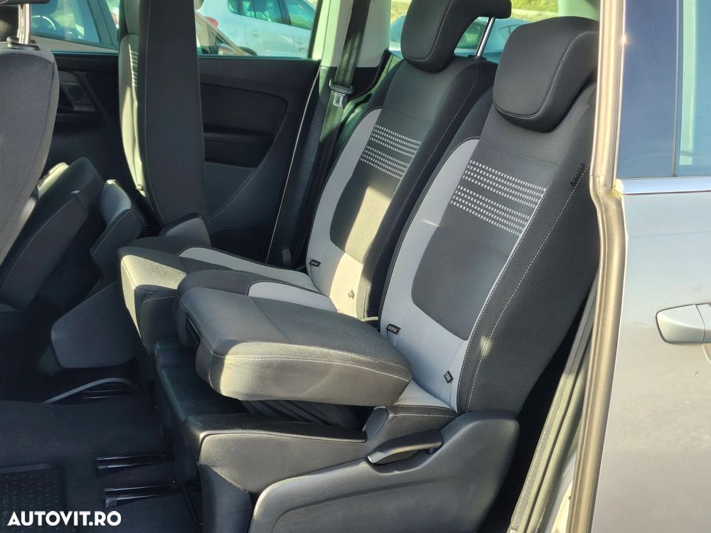 Volkswagen Sharan 2.0 TDI 4MOTION Blue Motion Style - 16