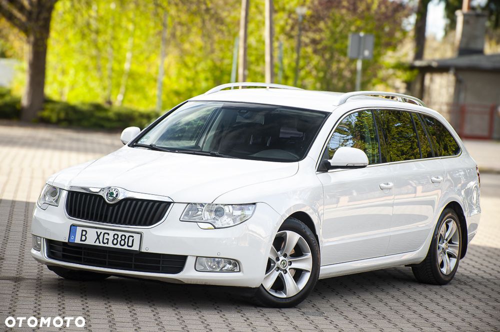 Skoda Superb 2.0 TDI DSG Ambition - 40
