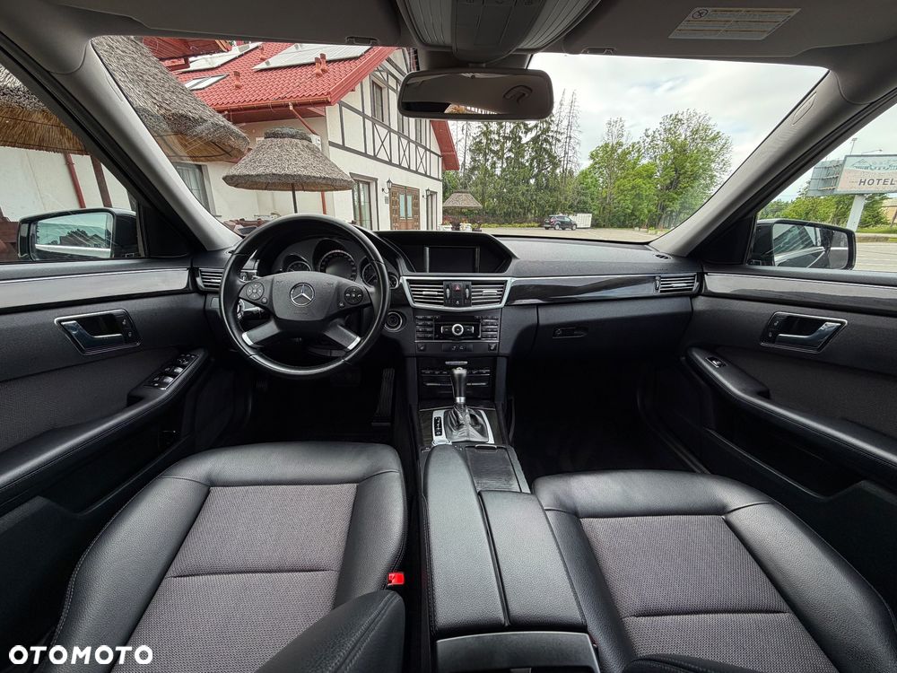 Mercedes-Benz Klasa E - 36