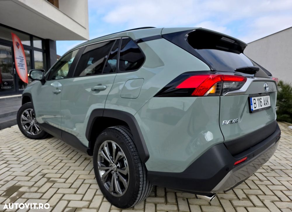 Toyota RAV4 - 9