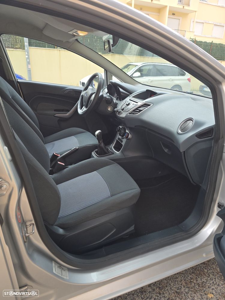Ford Fiesta - 13