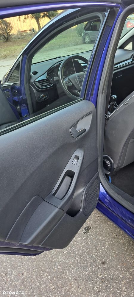 Ford Fiesta 1.1 Titanium - 32