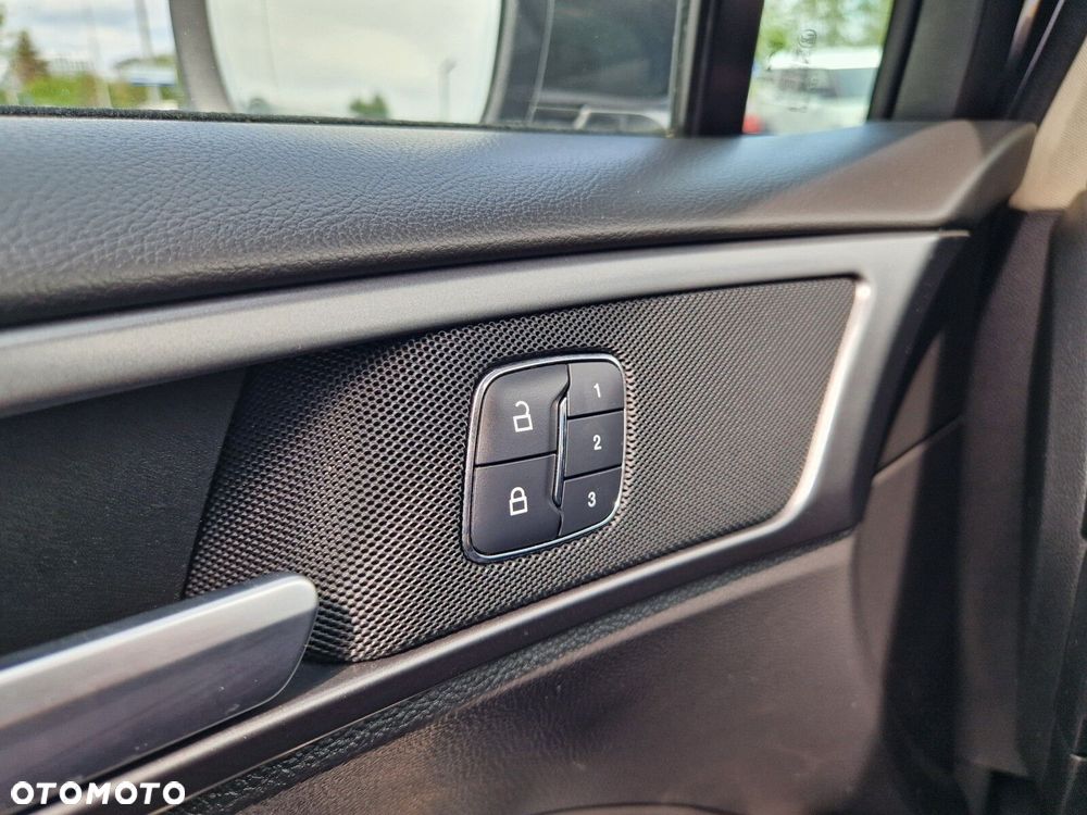 Ford Mondeo 2.0 TDCi Bi-Turbo Titanium PowerShift - 19