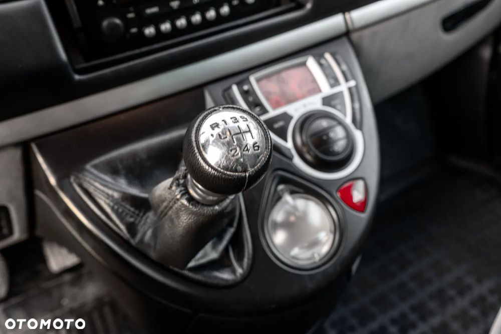 Peugeot 807 2.0 HDi Premium - 19