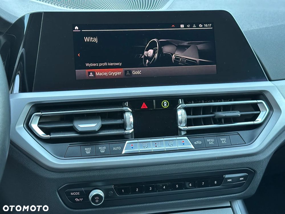 BMW Seria 3 318d - 13