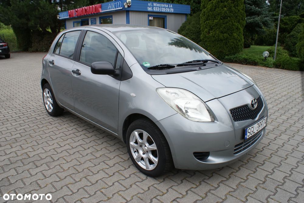 Toyota Yaris - 16