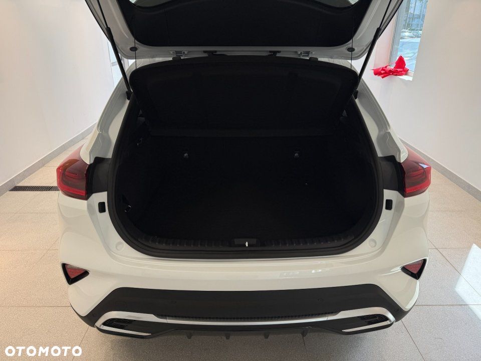 Kia XCeed - 8