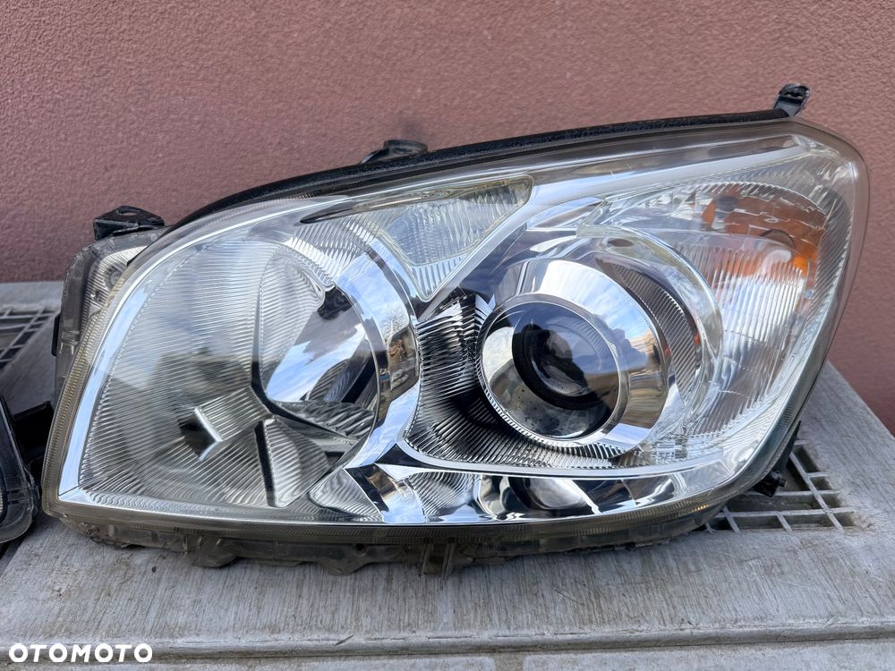 Lampa przednia TOYOTA RAV4 III LIFT KOMPLET EUROPA ORYGINALNE - 3