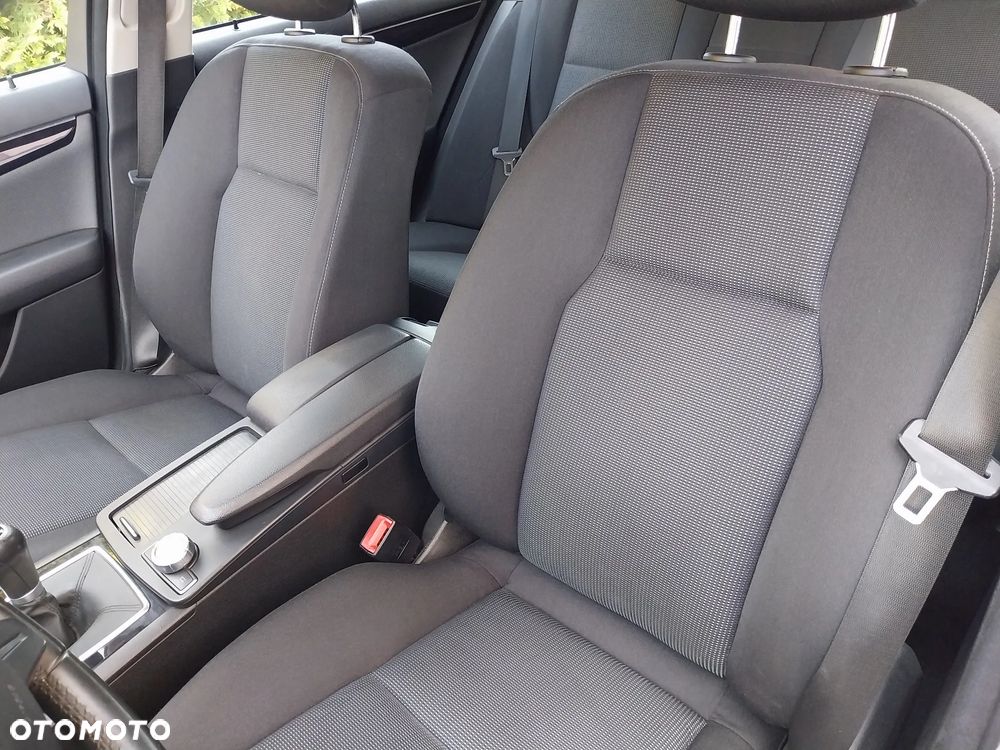 Mercedes-Benz Klasa C 180 BlueEFFICIENCY - 16