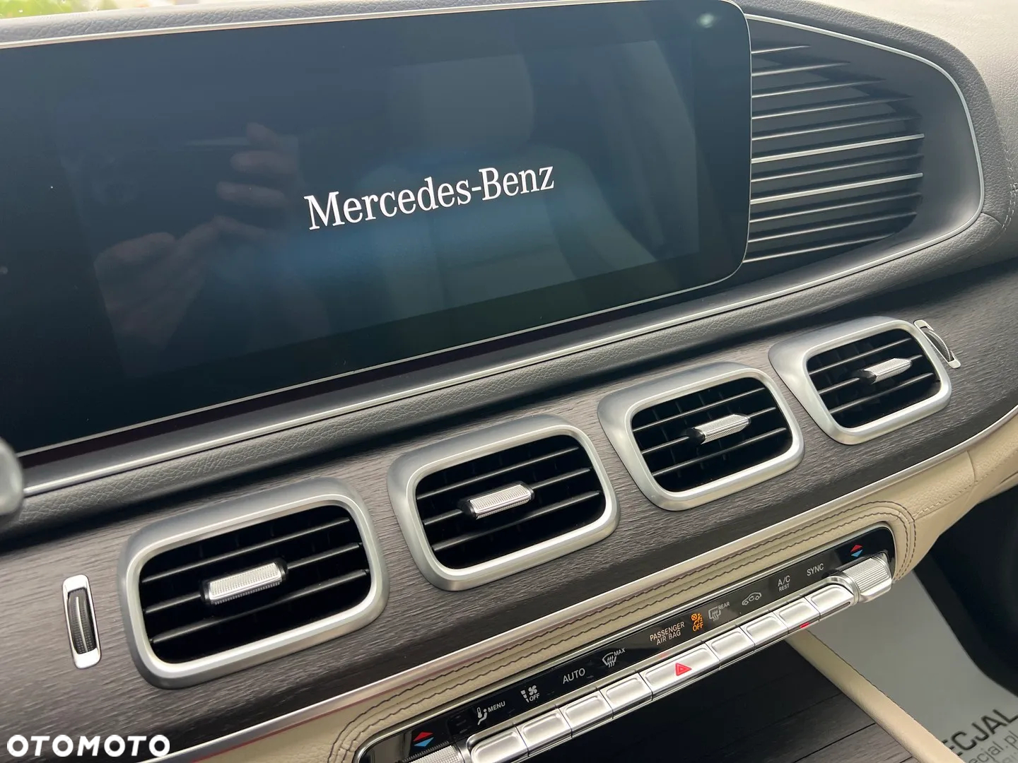 Mercedes-Benz GLE 300 d 4-Matic - 37