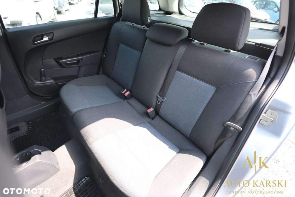 Opel Astra - 34