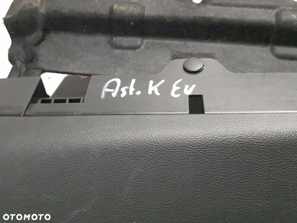 zmieniarka płyt CD schowek Opel Astra K - 8