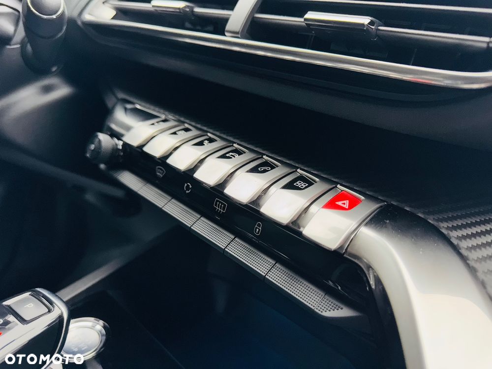 Peugeot 3008 BlueHDi 130 Stop & Start EAT8 Allure - 38