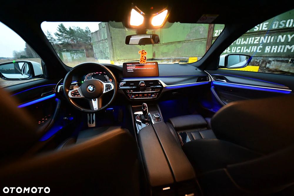BMW Seria 5 - 23