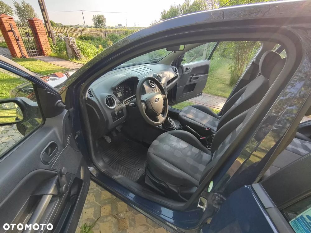 Ford Fusion 1.4 Trend - 14