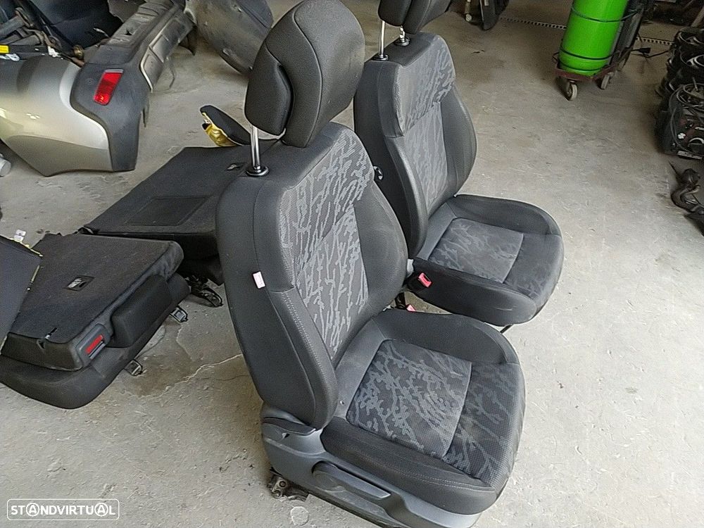 Conjunto De Bancos Peugeot 3008 Veículo Multiuso (0U_) - 5