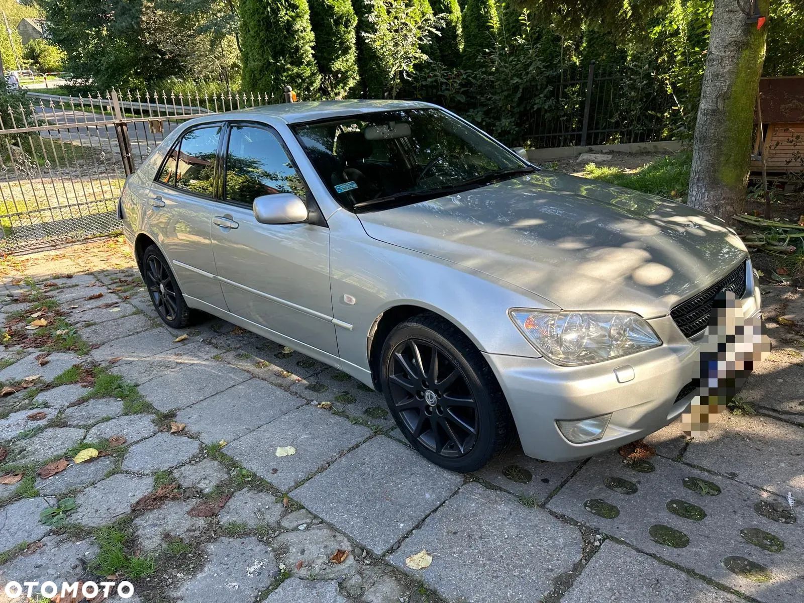 Lexus IS 300 Sport - 1