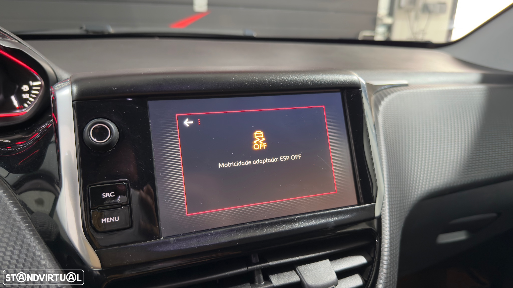 Peugeot 2008 1.2 PureTech GT Line - 28