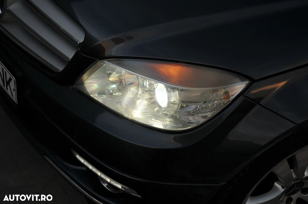 Mercedes-Benz C 220 CDI DPF (BlueEFFICIENCY) Avantgarde - 16