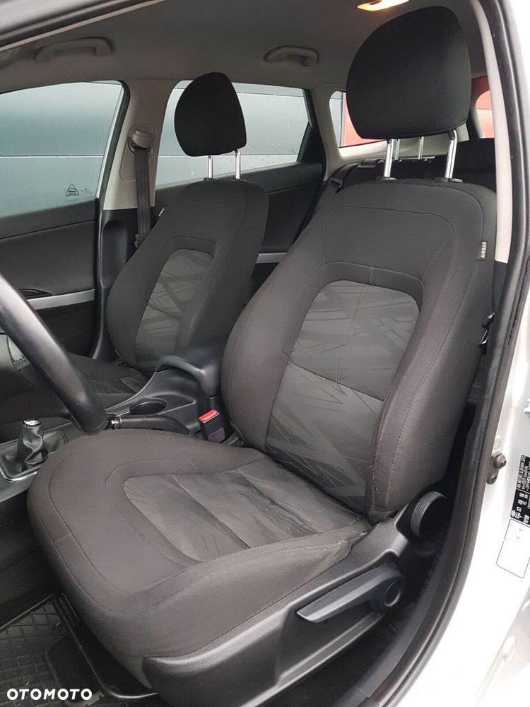 Kia Ceed Cee'd 1.4 CRDi M - 15