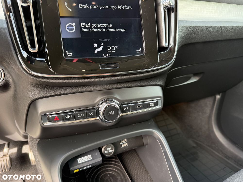 Volvo XC 40 D4 AWD Geartronic Momentum - 21