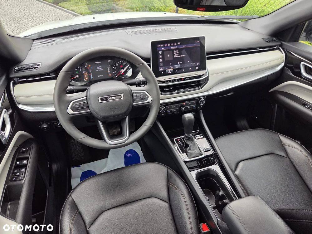 Jeep Compass - 9