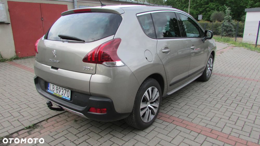 Peugeot 3008 1.6 BlueHDi Allure S&S EAT6 - 4