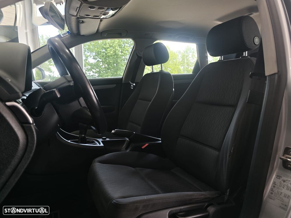 Audi A4 Avant 2.0 TDI DPF - 34
