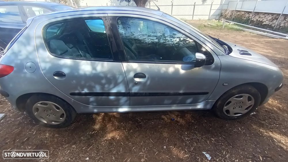 Peugeot 206 - 3
