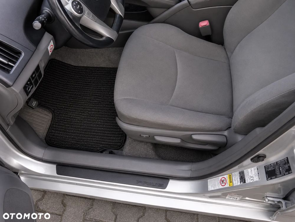 Toyota Prius - 10