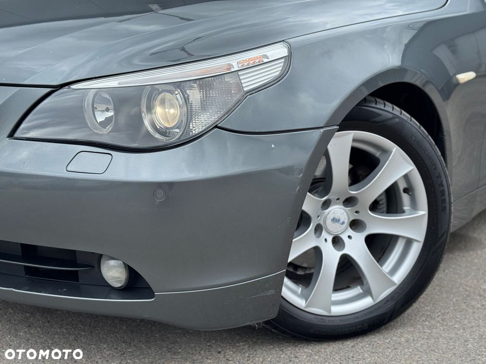 BMW Seria 5 525d - 4