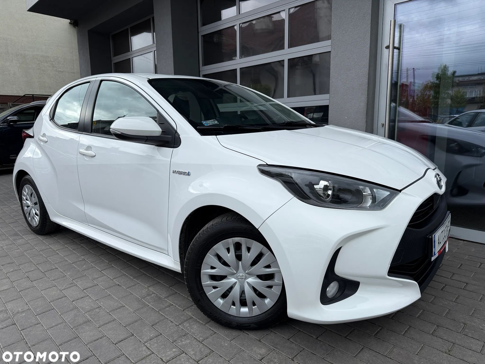 Toyota Yaris Hybrid 1.5 Comfort - 1