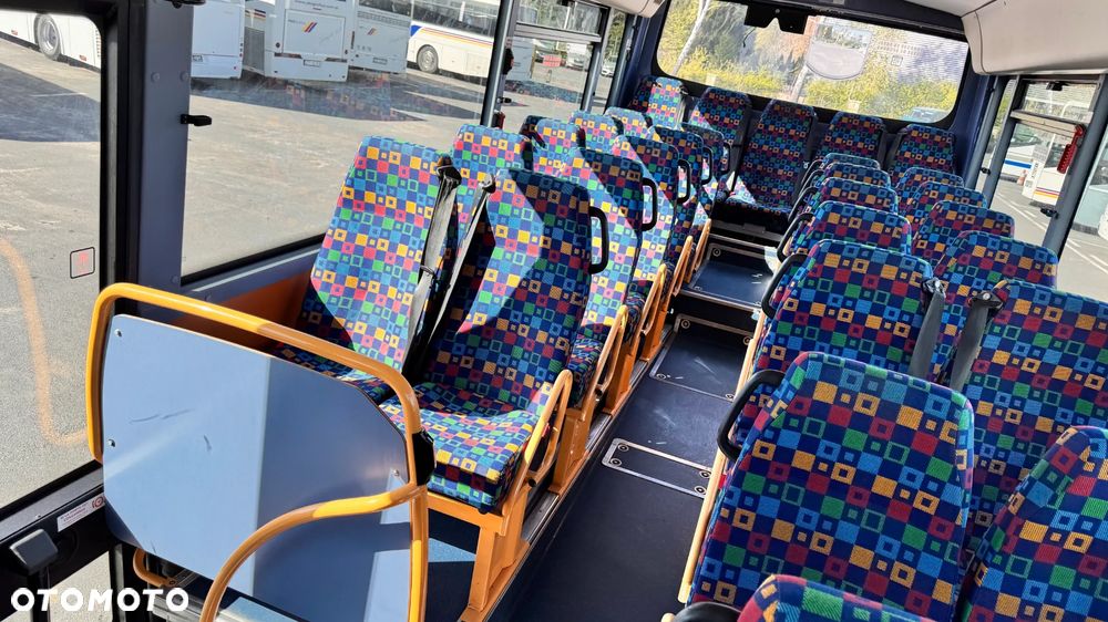 Irisbus Recreo Crosway / 59+1 miejsc/ winda / Klima /ŁADNY !! / CENA: 69000zł netto - 17