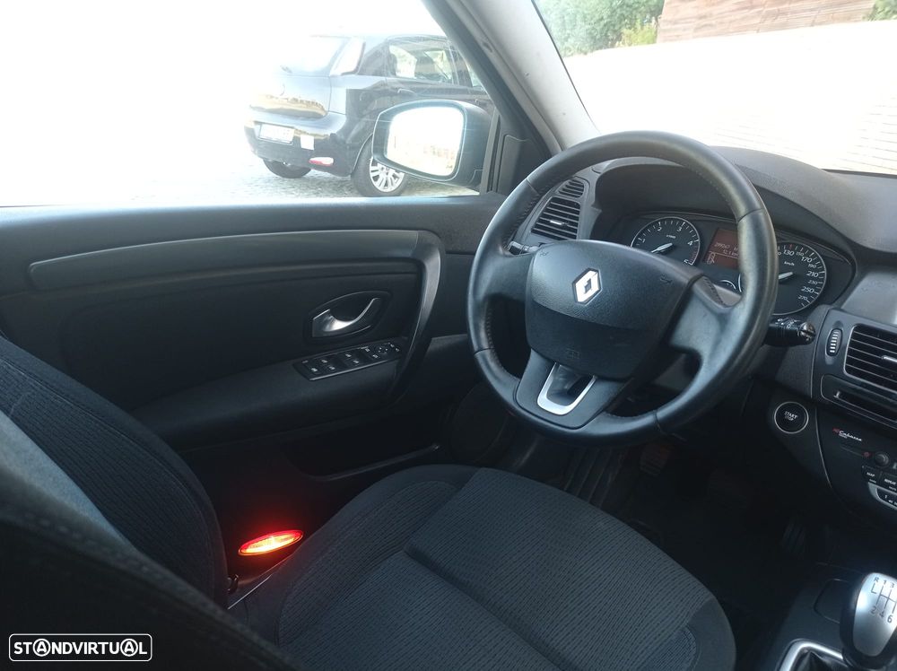 Renault Laguna Break dCi 110 FAP Dynamique - 15