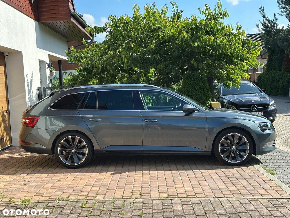 Skoda Superb 2.0 TDI Style DSG - 3