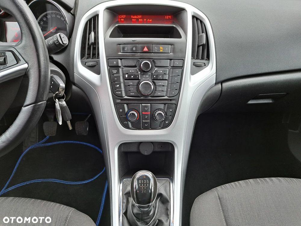 Opel Astra 1.4 ecoFLEX - 22