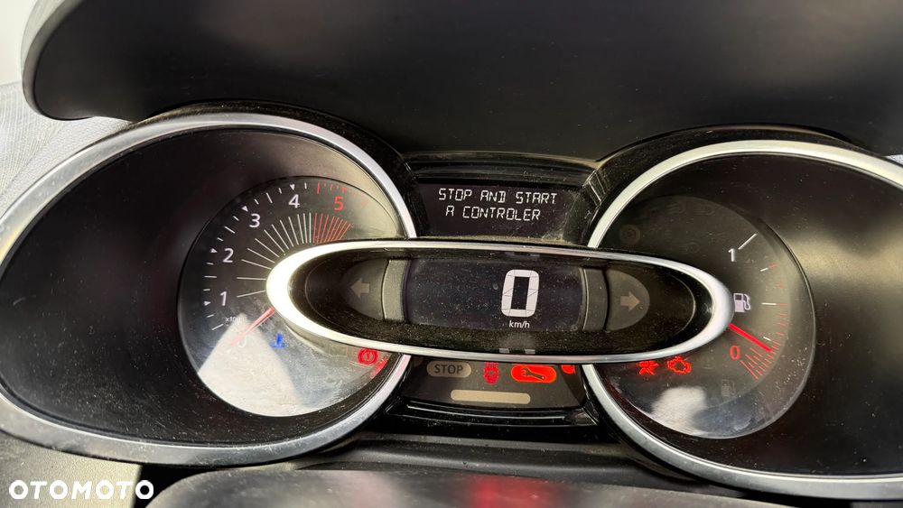 Renault Clio - 15