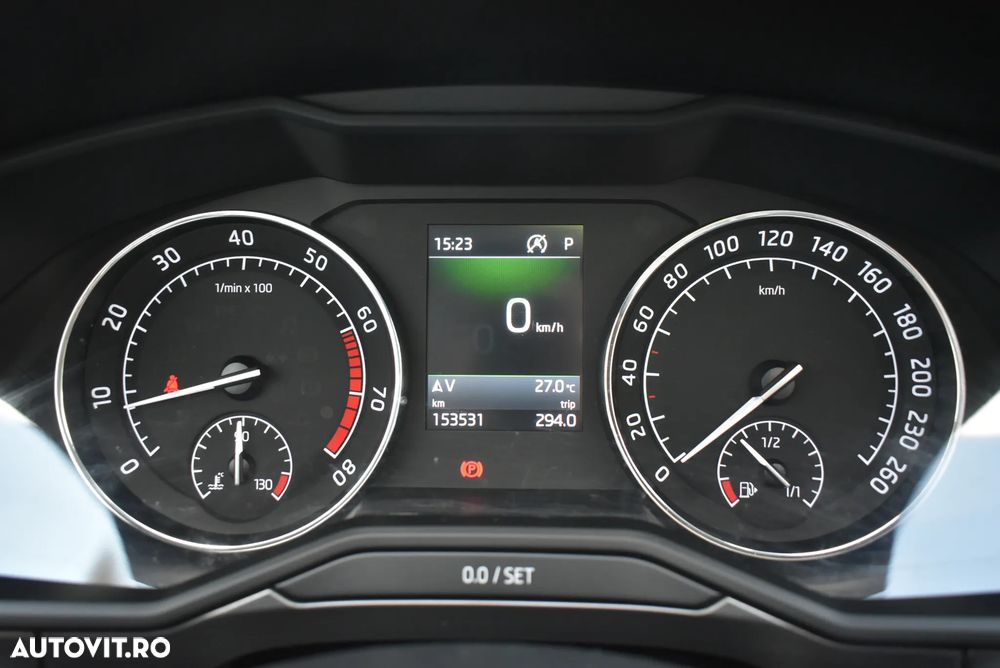 Skoda Superb 2.0 TSI DSG Style - 7