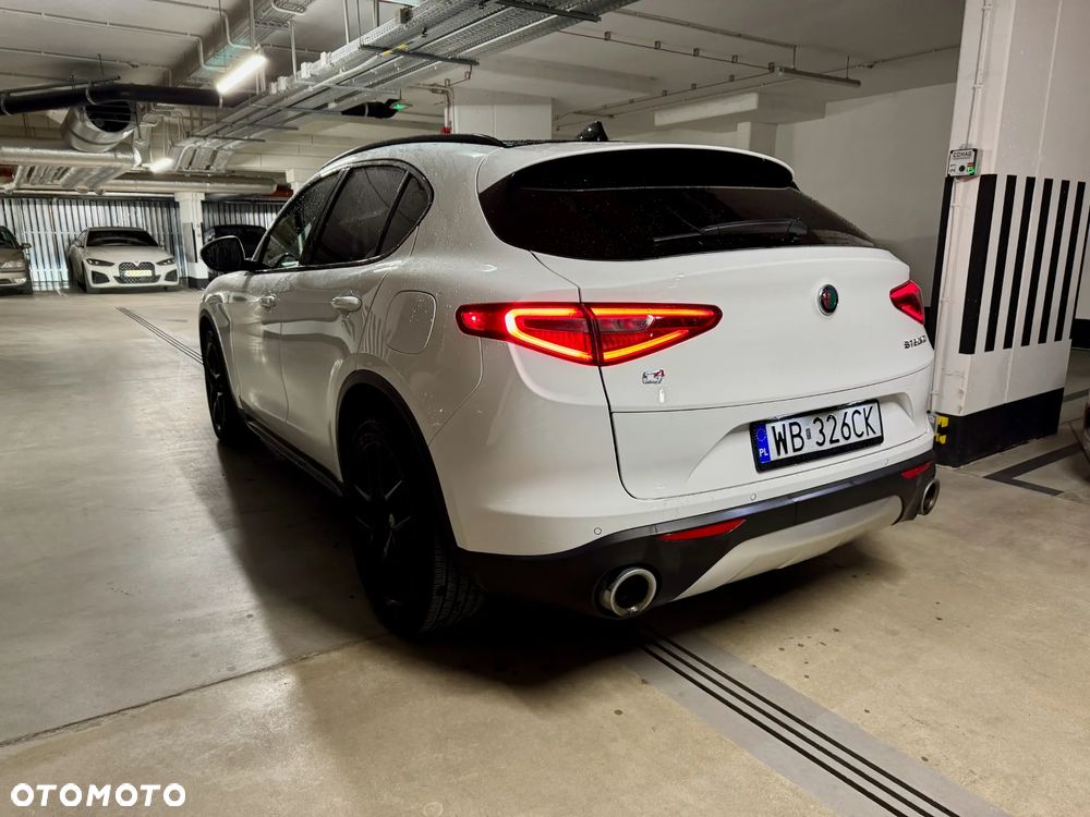 Alfa Romeo Stelvio - 3