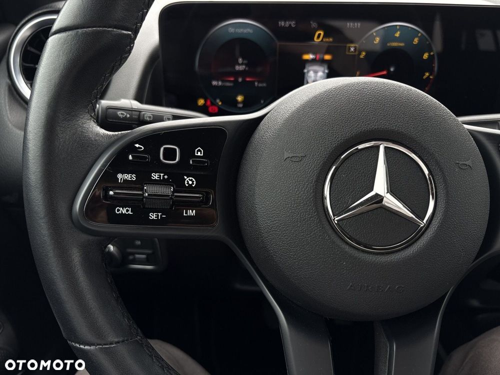 Mercedes-Benz GLB 200 7G-DCT - 18
