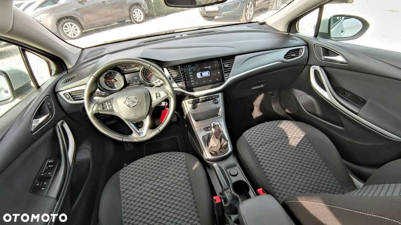 Opel Astra - 11