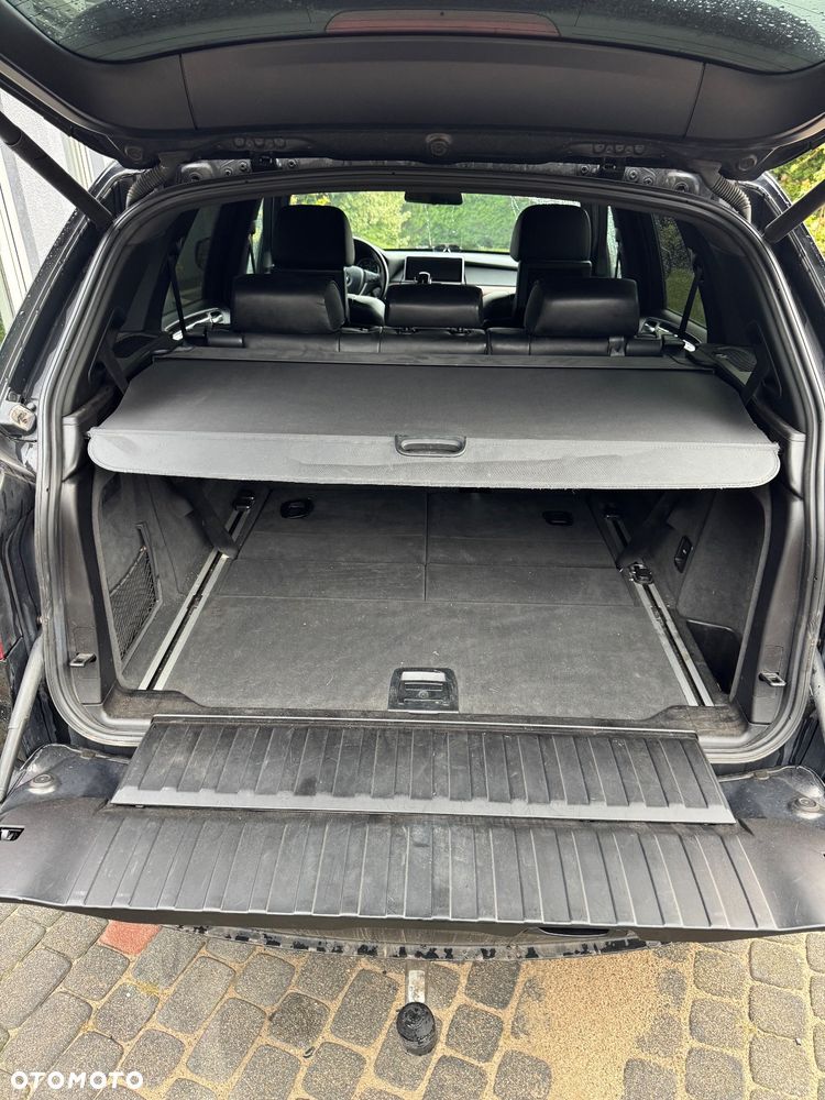 BMW X5 4.8i xDrive - 9