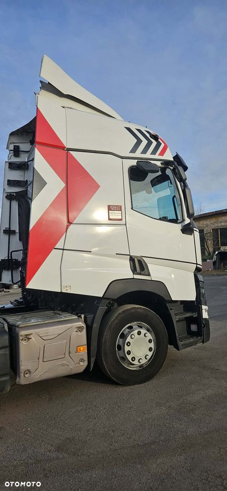 Renault Gama T-460 - 10