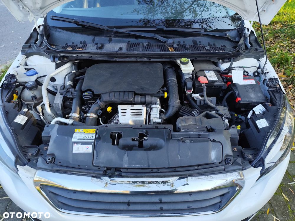 Peugeot 308 1.2 PureTech GPF Allure Pack S&S - 16