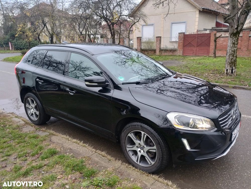 Volvo XC 60 D4 AWD Geartronic Kinetic - 4