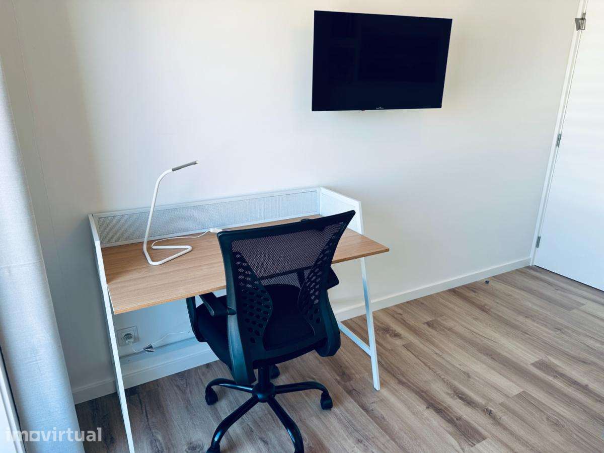 Quarto - localizado em Ramalde Porto - Grande imagem: 3/32