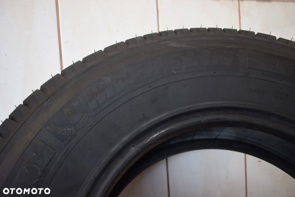 R16C 225/75 Michelin Agilis Camping - 7