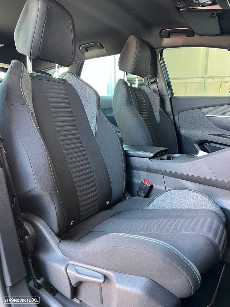Peugeot 3008 1.6 Hybrid Allure e-EAT8 - 11