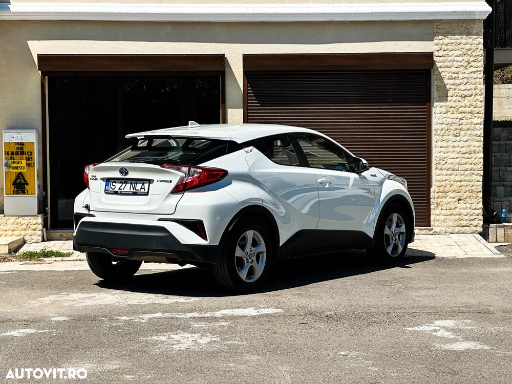 Toyota C-HR 1.8 HSD 4x2 CVT C-ult - 8