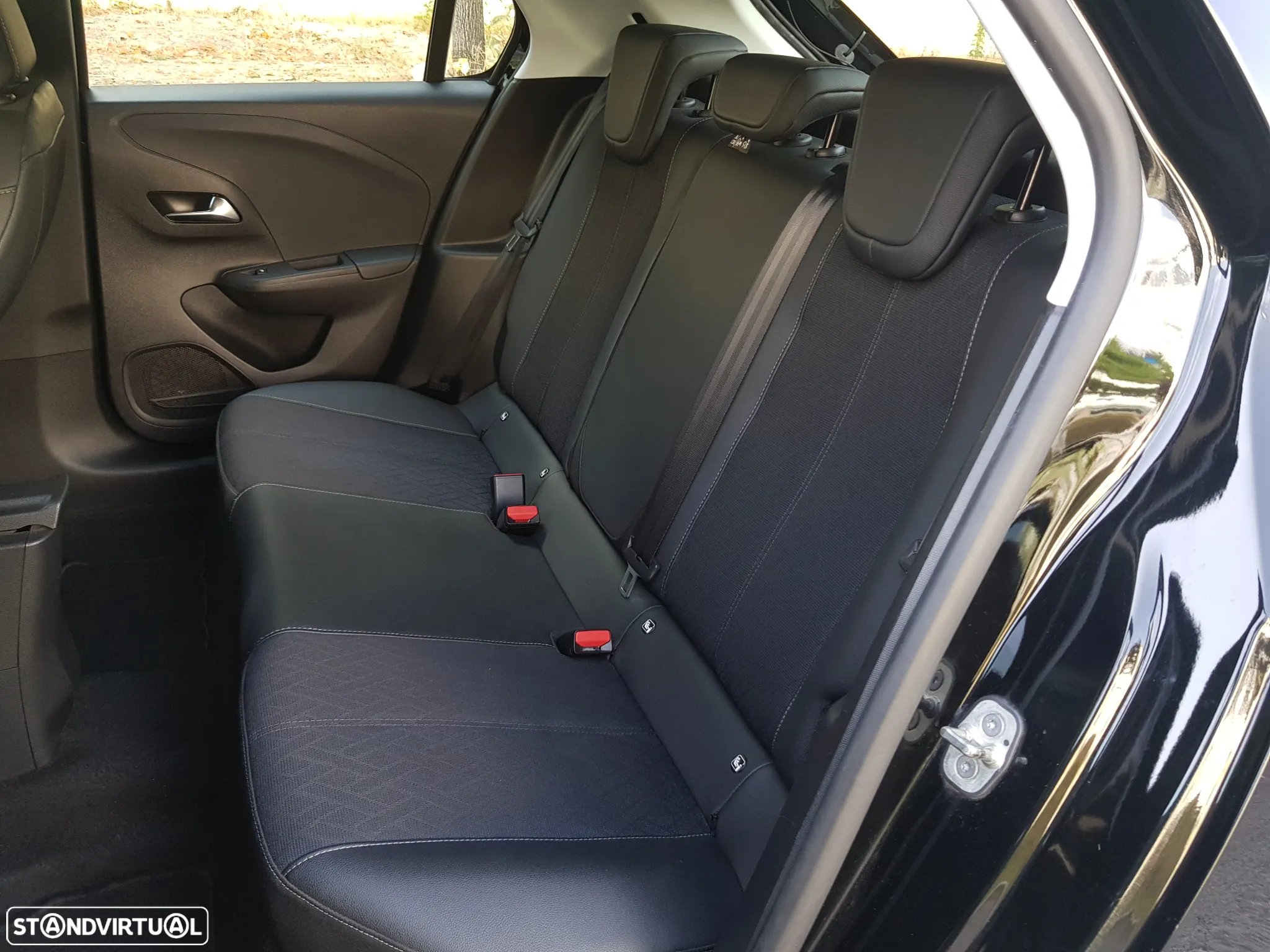 Opel Corsa 1.5 D Elegance - 31